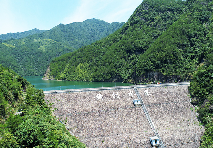 “三敢三比”——-水資源公司：水源地的呵護(hù)者
