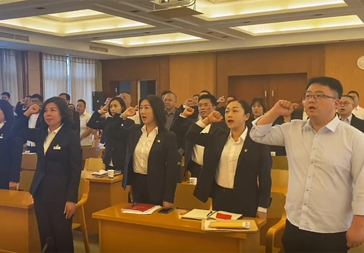 “三敢三比”——-黨群部：黨務(wù)工作的內(nèi)行人 干部職工的貼心人