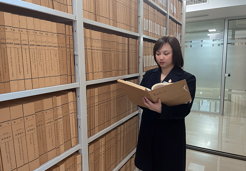 先進(jìn)集體與個(gè)人系列報(bào)道--李沁