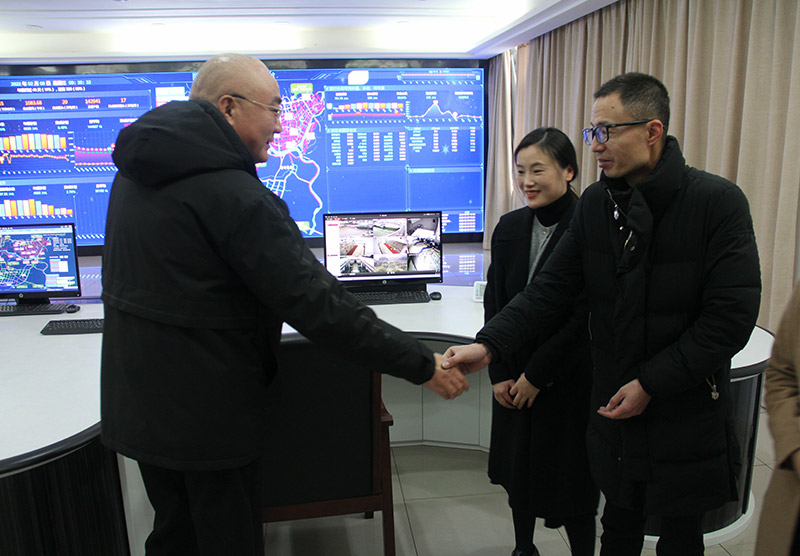 公司董事長、總經(jīng)理張承儒節(jié)后走訪慰問