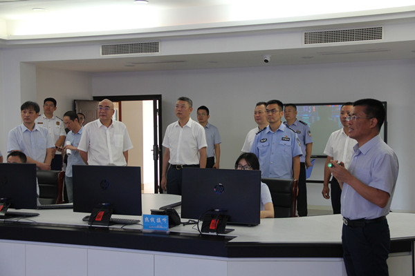 市委常委、區(qū)委書(shū)記張壯雄一行赴公司檢查工作