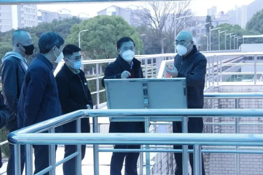 市建設(shè)局副局長(zhǎng)藍(lán)葉培一行赴公司開(kāi)展歲末年初供水安全生產(chǎn)檢查